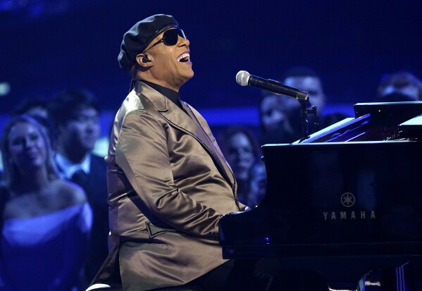 FILE – Stevie Wonder performs a medley in tribute to Icon Award winner Lionel Richie at the American Music Awards on Sunday, November 20, 2022, at the Microsoft Theater in Los Angeles.  Apple Music announced on Wednesday May 22, 2024 its 10 best albums of all time and 