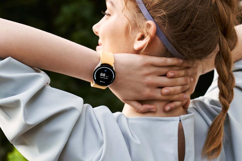 Galaxy AI comes to the new Galaxy Watch for more motivational health