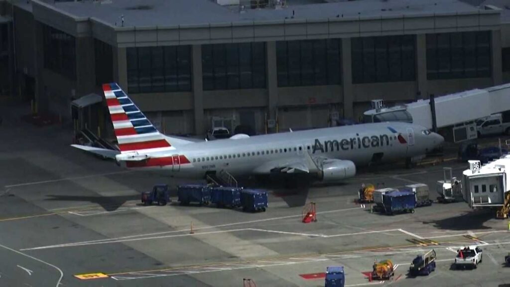 American Airlines says 9-year-old girl 'should have known' she was being checked into plane bathroom