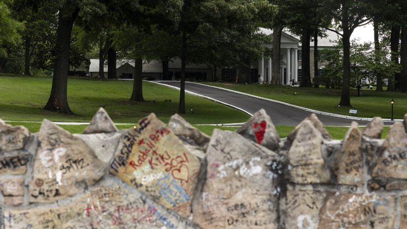 Court rules Elvis' Graceland mansion can't be seized – for now |  CNN Business