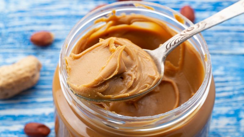 Introducing peanut butter in early childhood may help protect against peanut allergy, new study suggests |  CNN