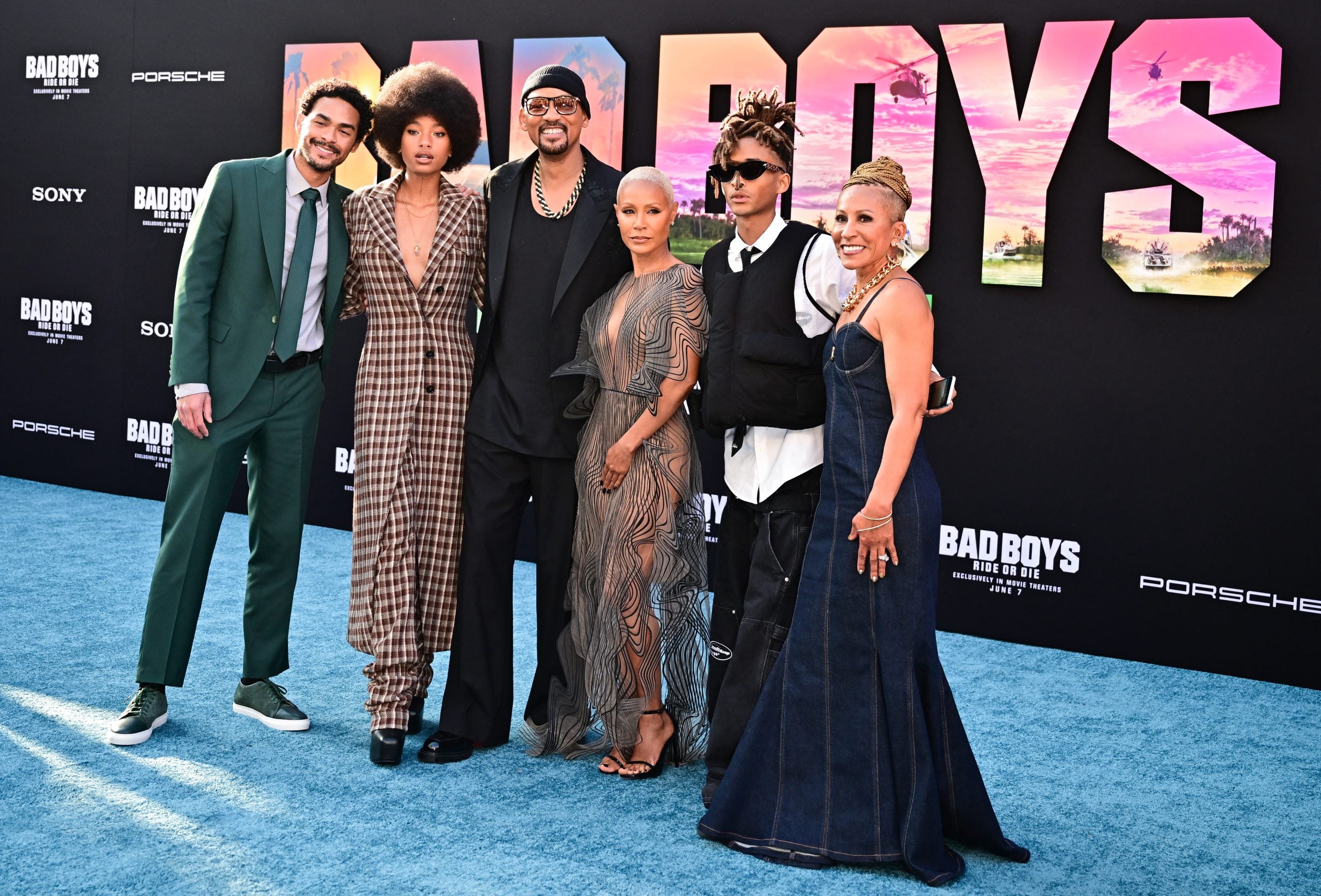 The Smiths stunned at premiere of 