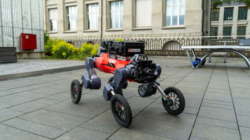 A robot with wheels and legs that navigates autonomously