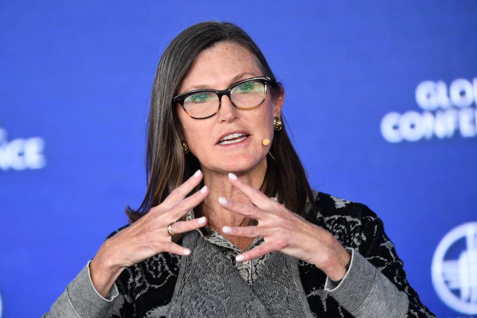 Cathie Wood, Managing Director and Chief Investment Officer at Ark Invest, speaks at the Milken Institute Global Conference on May 2, 2022 in Beverly Hills, California.  (Photo by Patrick T. FALLON / AFP) (Photo by PATRICK T. FALLON/AFP via Getty Images)