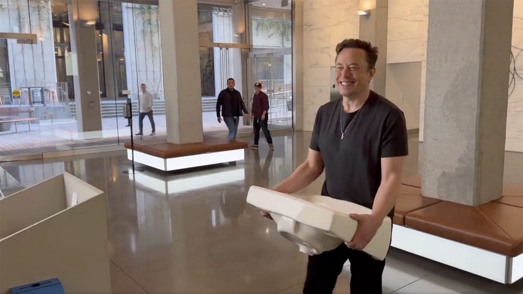 221026151430 Elon Musk entering Twitter headquarters 1026 Screenshot