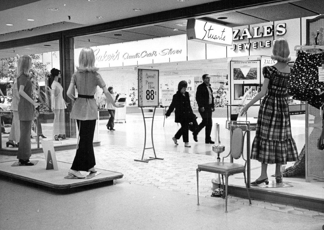 Shoppers at the Northglenn Mall in Northglenn, Colorado, in March 1971 (Photo by Bill Peters/The Denver Post via Getty Images)