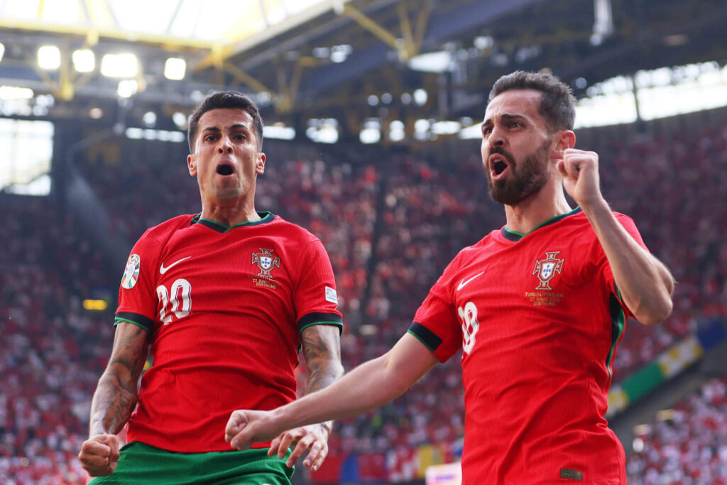 The Briefing: Turkey 0-3 Portugal – victory secures top spot as pitch invaders target Ronaldo