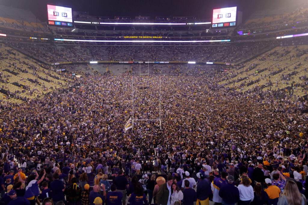 Bruce Feldman Ranks the 10 Hardest College Football Stadiums to Play in