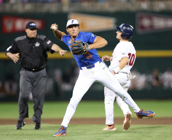 CWS Primer: Gators vs. NC State (2 p.m. ET, ESPN) – Florida Gators