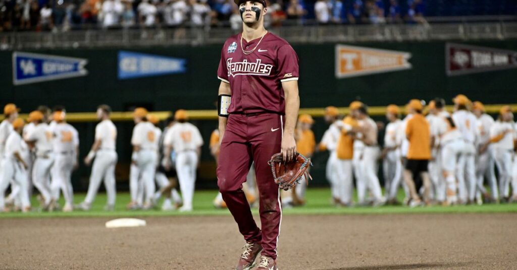 FSU baseball takes four-run lead and gets knocked out by Tennessee in College World Series opener