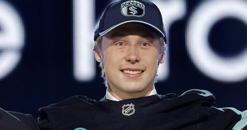 Kraken selects center Berkly Catton with 8th overall pick in NHL draft