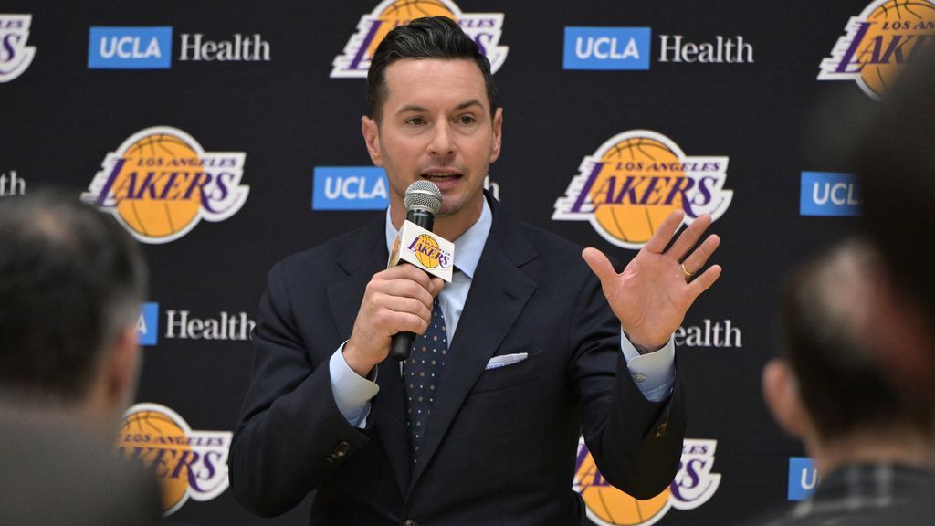 'No podcasts': Redick says goal with Lakers is title