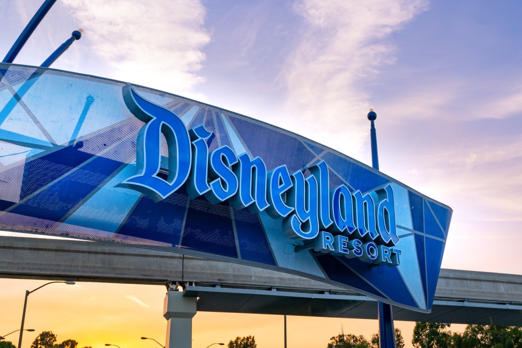 14,000 Disneyland employees will vote in the next 10 days on whether to authorize a strike