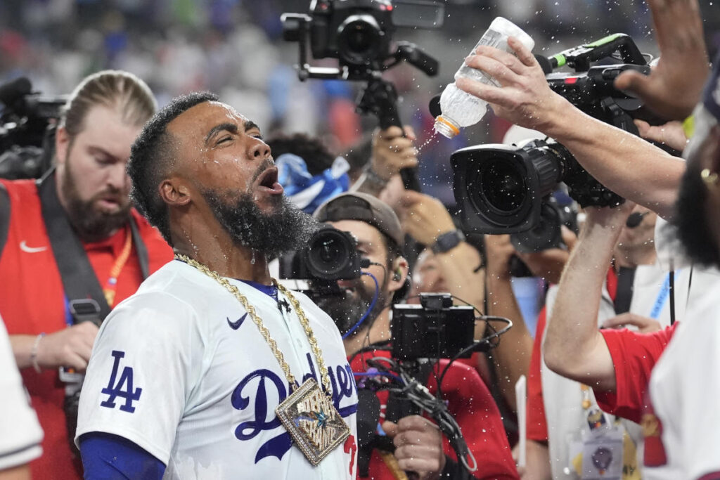 Teoscar Hernandez Defeats Bobby Witt Jr. to Win MLB Home Run Derby Title in Arlington