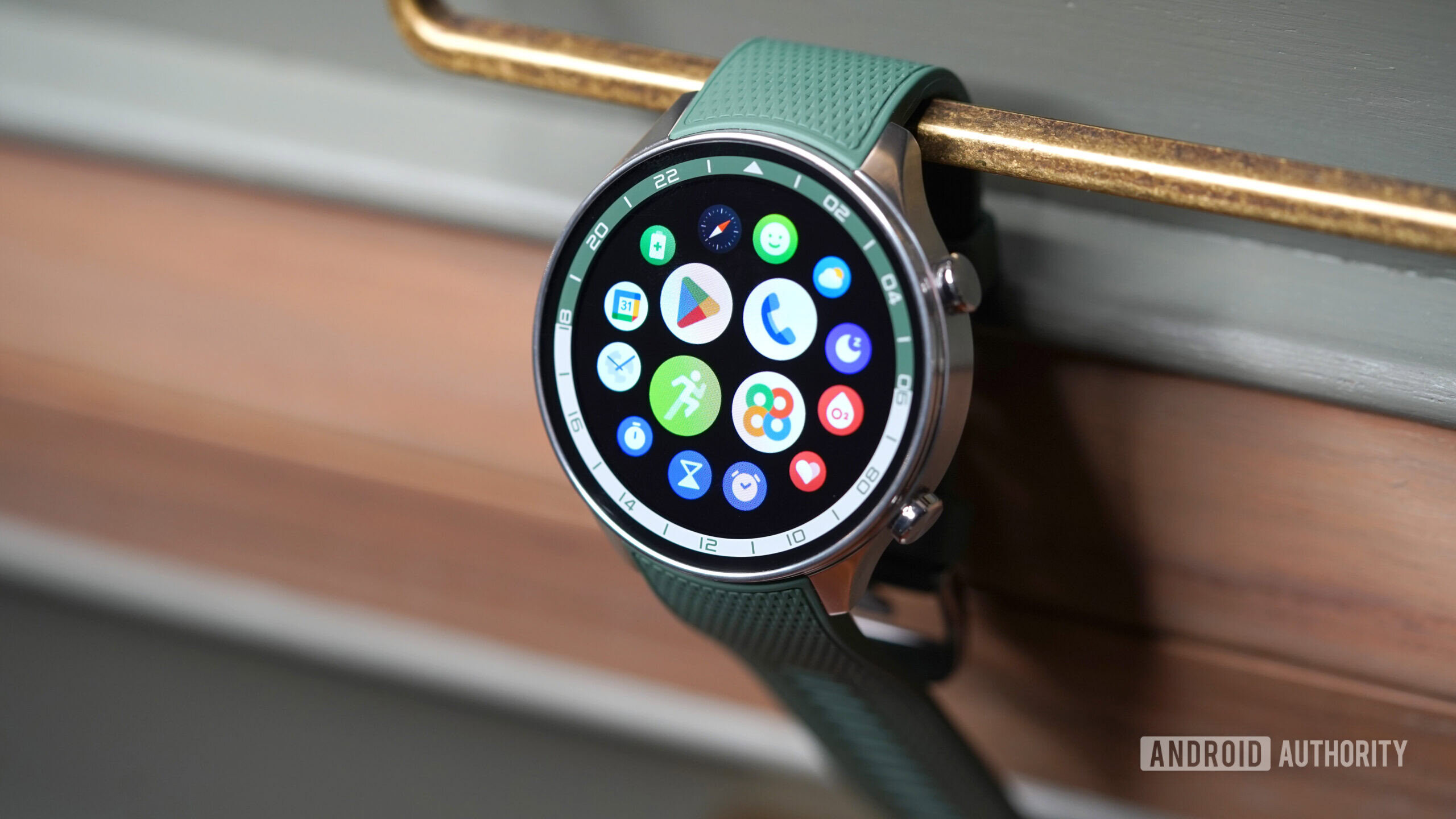 A user accesses the app library on their OnePlus Watch 2R. WearOS