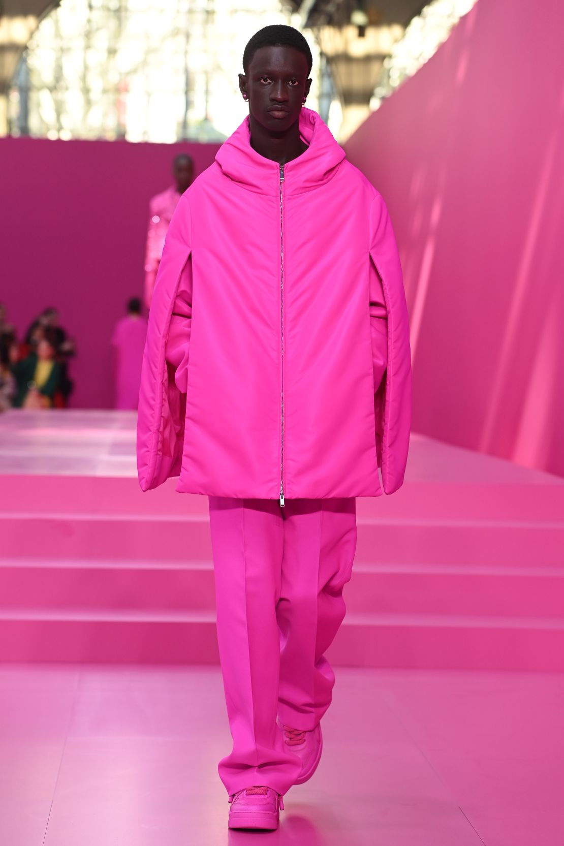 PARIS, FRANCE - MARCH 06: (EDITORIAL USE ONLY - For non-editorial use, please seek approval from the fashion house) A model walks the runway during the Valentino Womenswear Fall/Winter 2022-2023 show as part of Paris Fashion Week on March 06, 2022 in Paris, France. (Photo by Pascal Le Segretain/Getty Images)