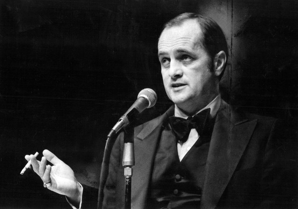 Bob Newhart performs at the Mill Run Theatre in Niles, Illinois in 1973.