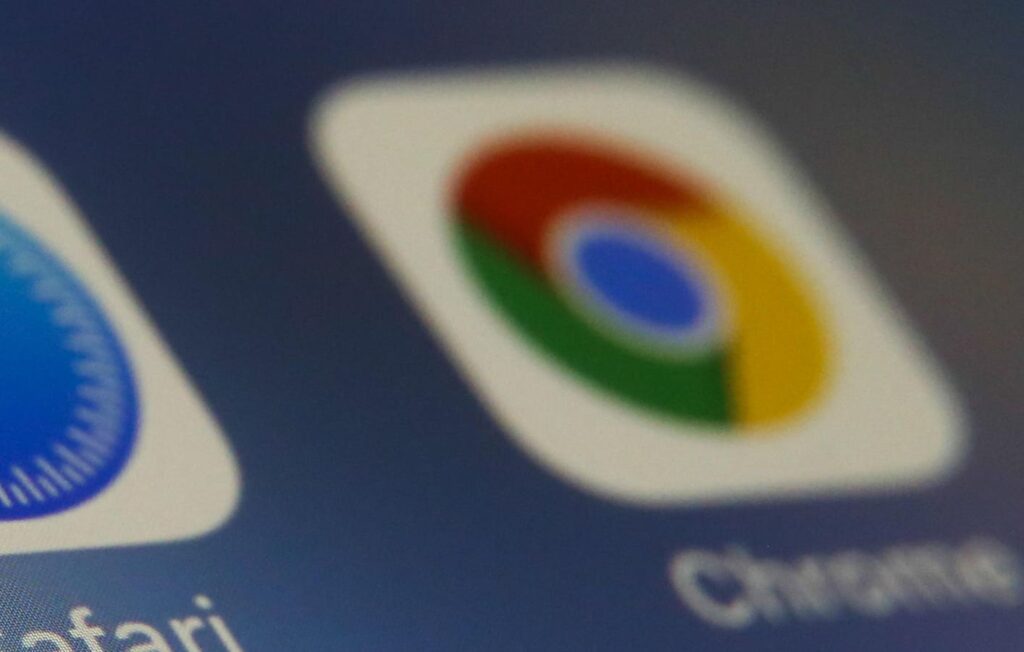 Apple warns millions of iPhone users: Stop using Google Chrome