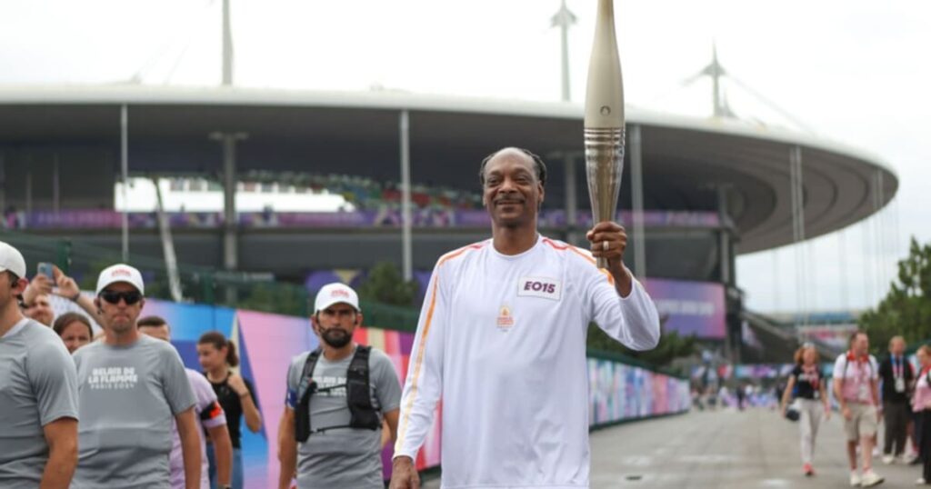 Olympic torch flies from Saint-Denis to Paris in spectacular final leg before Paris 2024 opening ceremony