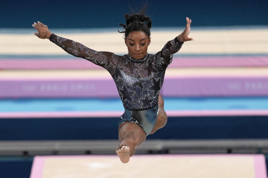 Paris Olympics 2024: Simone Biles' injury does not prevent the American team from leading the gymnastics qualifications