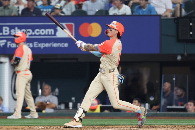 Red Sox Jarren Duran hits a two-run home run in the fifth inning of the MLB All-Star Game.