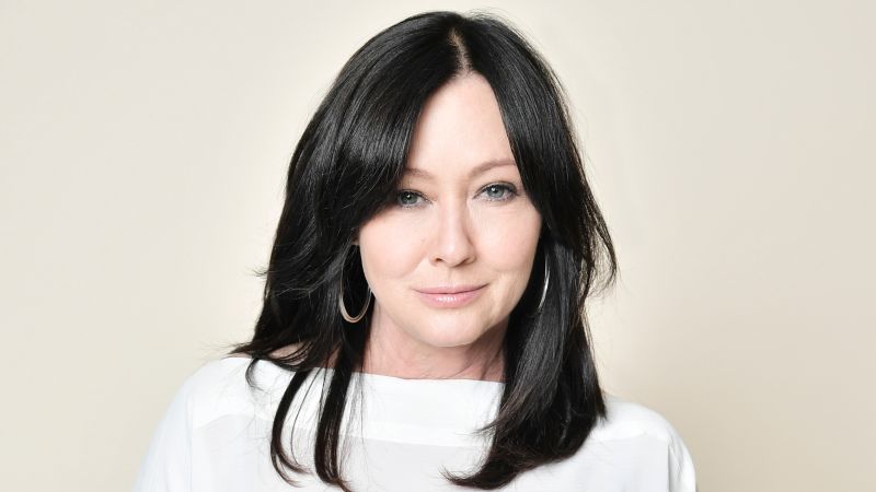 Shannen Doherty, star of 'Beverly Hills, 90210' and 'Charmed,' dies at 53 | CNN