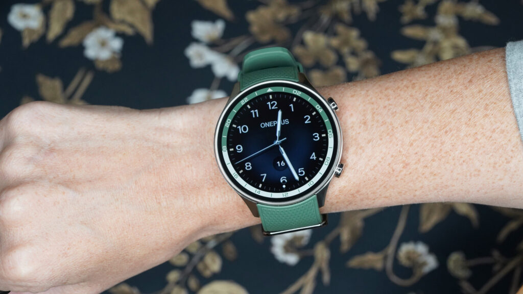 OnePlus Watch 2R Classic Watch face